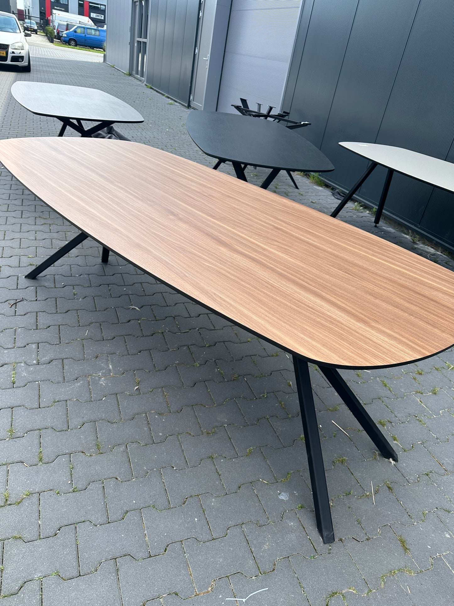 EETTAFEL | DEENS OVAAL | HOUT | STALEN POTEN